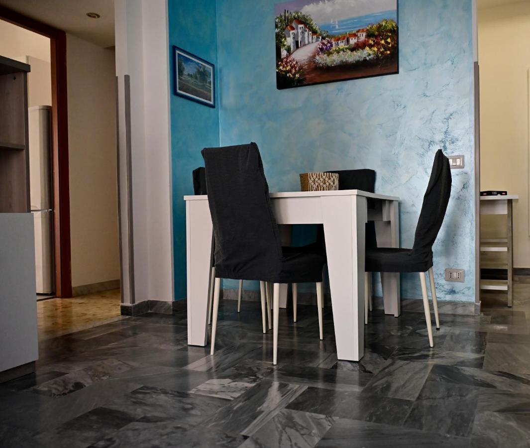 Casa Stefy Apartment ลิโด ดิ ออสเตีย ภายนอก รูปภาพ