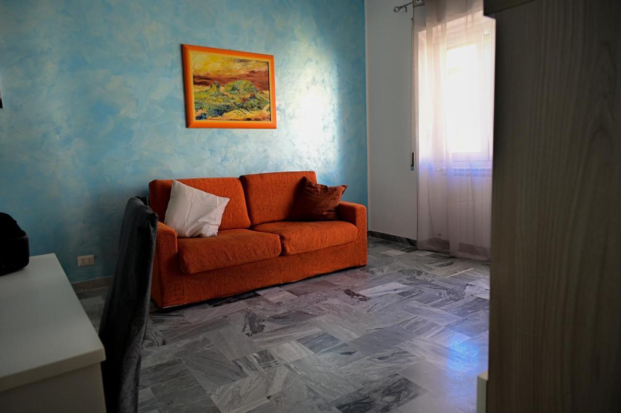 Casa Stefy Apartment ลิโด ดิ ออสเตีย ภายนอก รูปภาพ